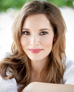 Margaret Fox Headshot