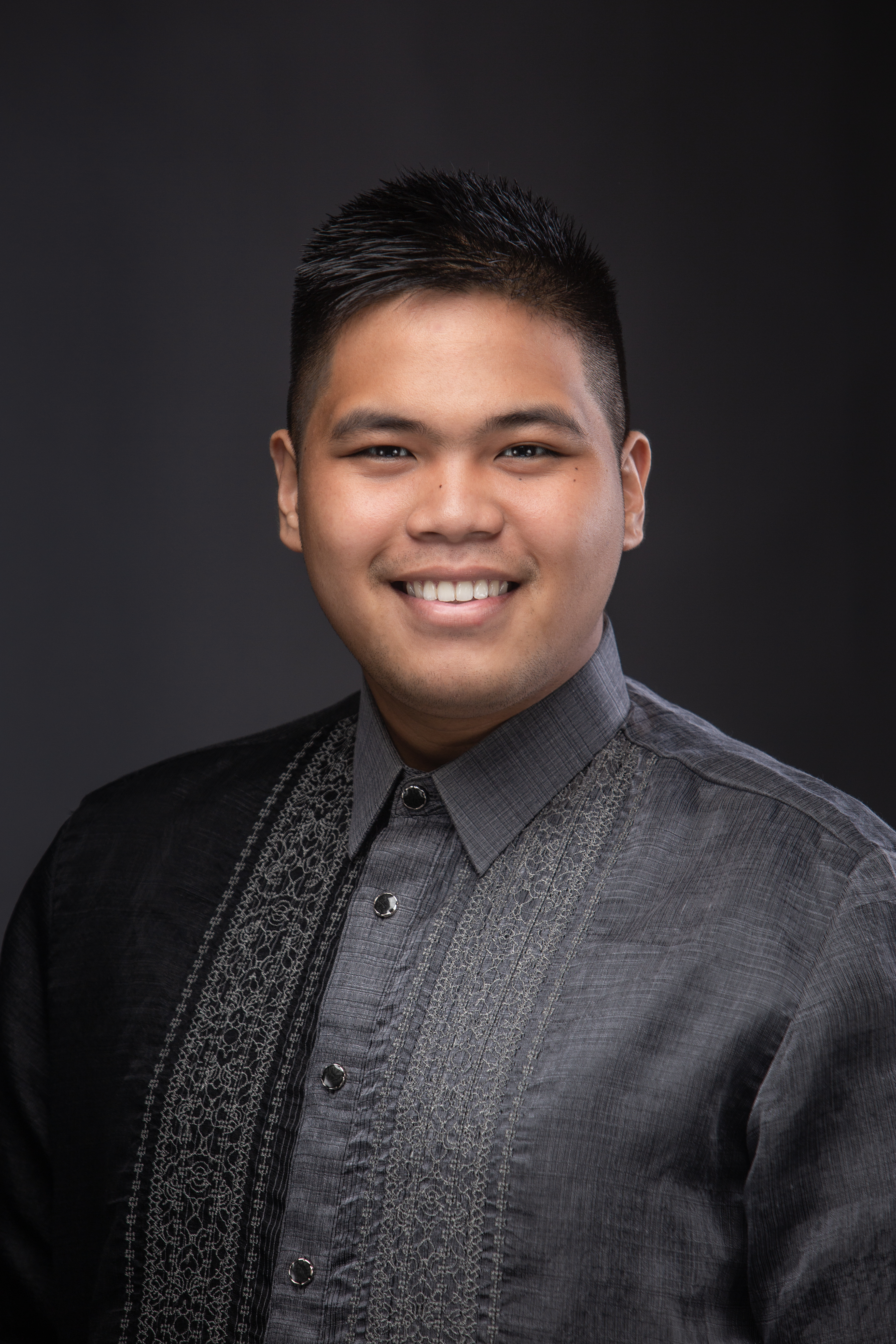 Kyle Tingzon Headshot